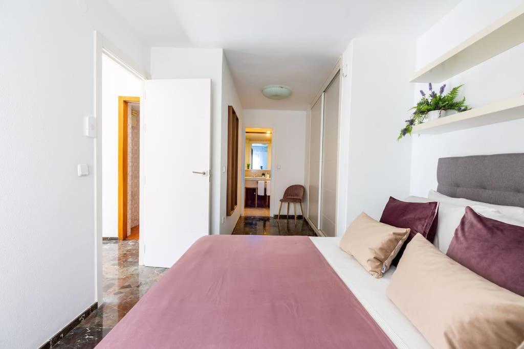 Behouse Sierpes Lägenhet Sevilla Exteriör bild