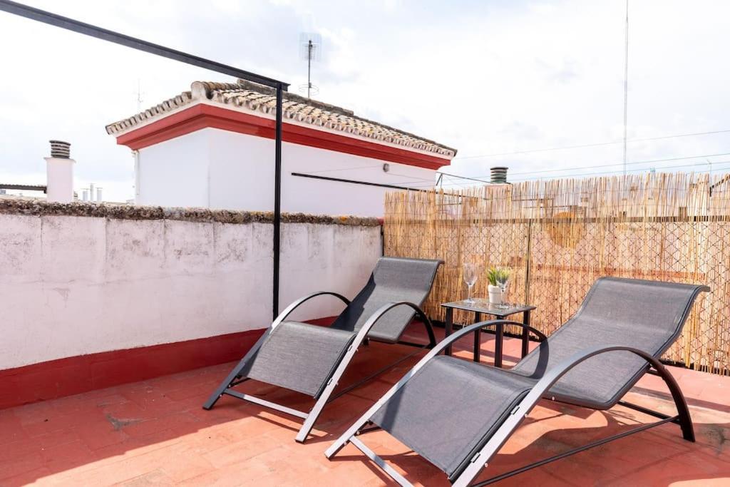 Behouse Sierpes Lägenhet Sevilla Exteriör bild